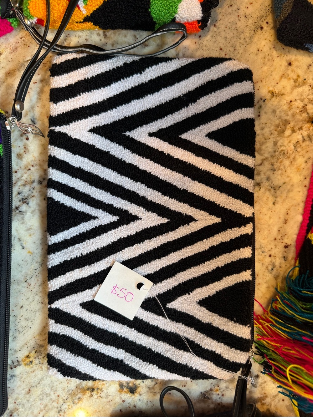 Colombian Handmade Colorful Women’s Clutch/Wristlet - Multicolor - Picture 12 of 15